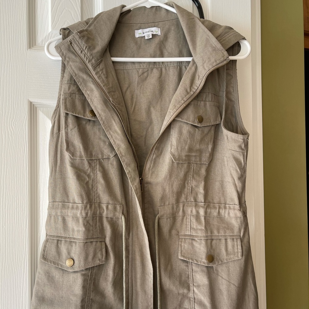 ♦️ price drop♦️Vest BD collection